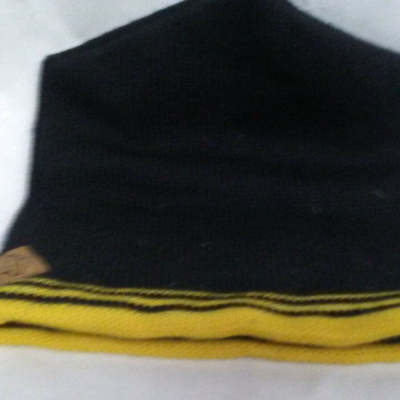 Black & Yellow Knit Ski Snow Hat - Picture 2 of 2